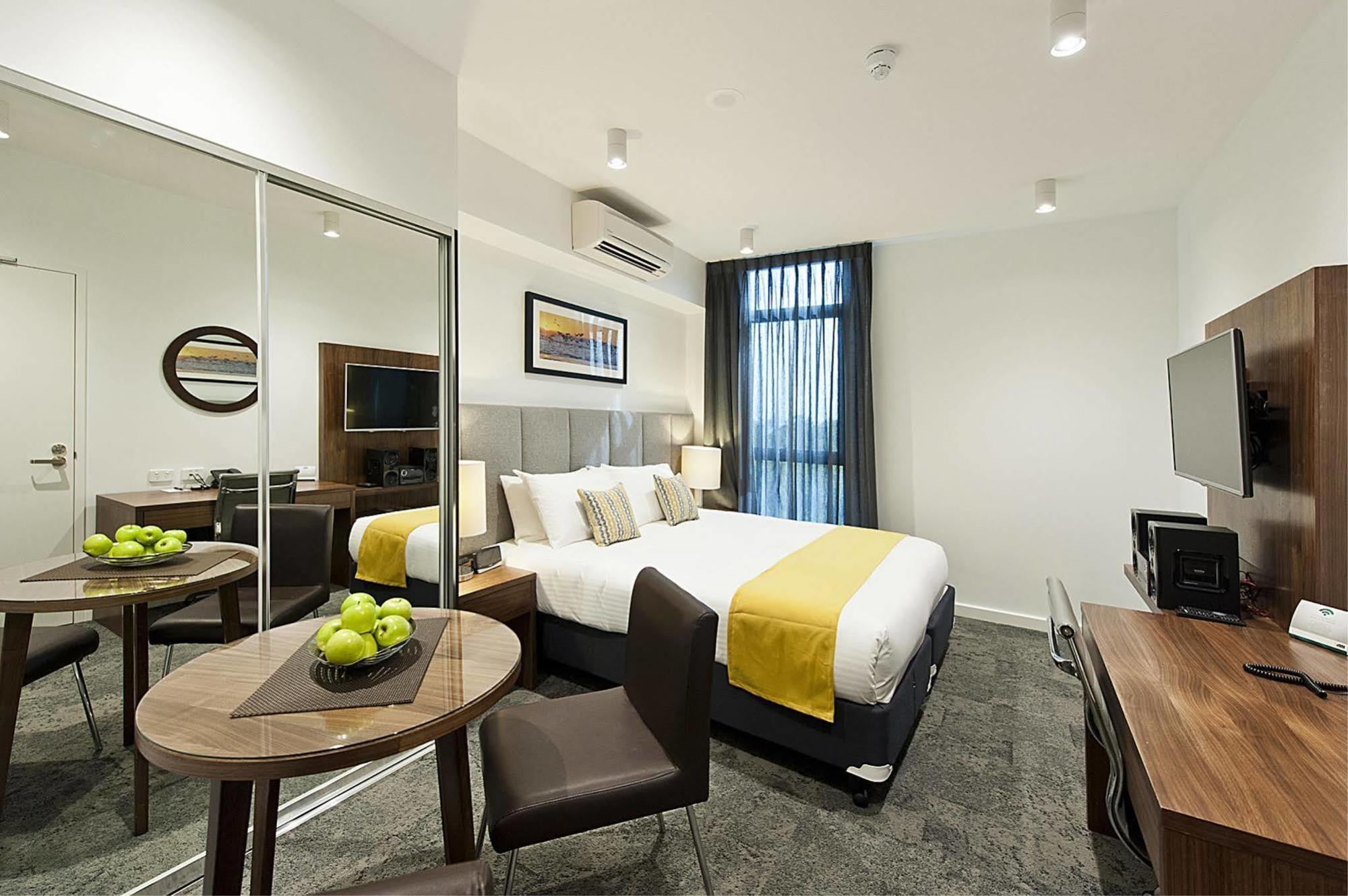 Quest Rockingham Aparthotel Kültér fotó